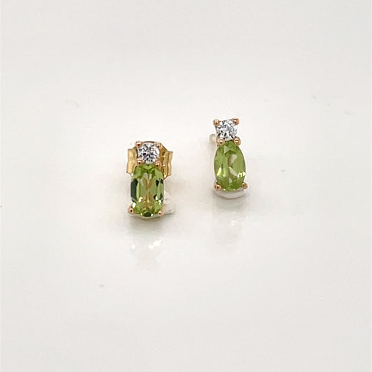 9ct Gold Peridot CZ Stud  Earrings GEX164