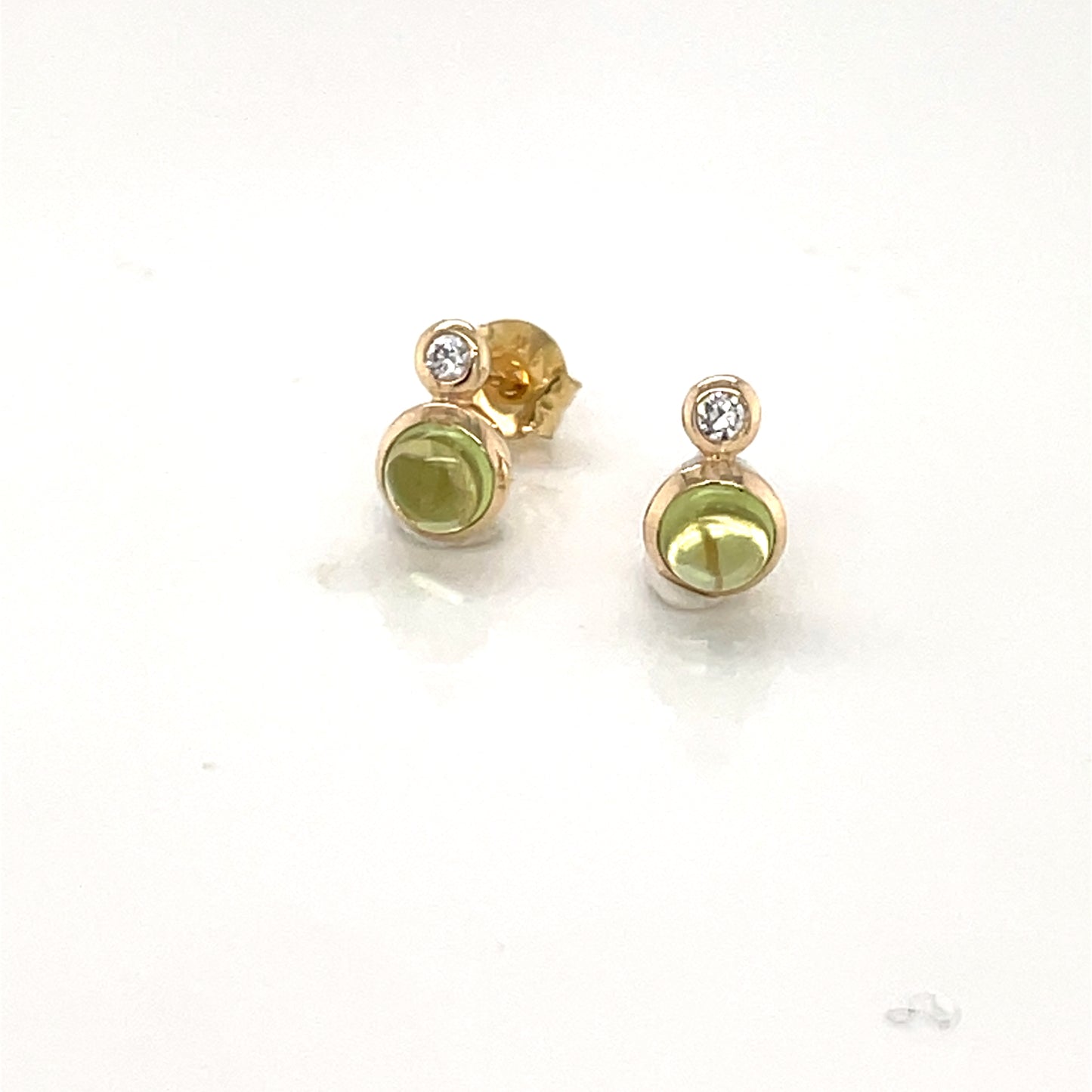 9ct Gold Peridot CZ Stud  Earrings GEX165