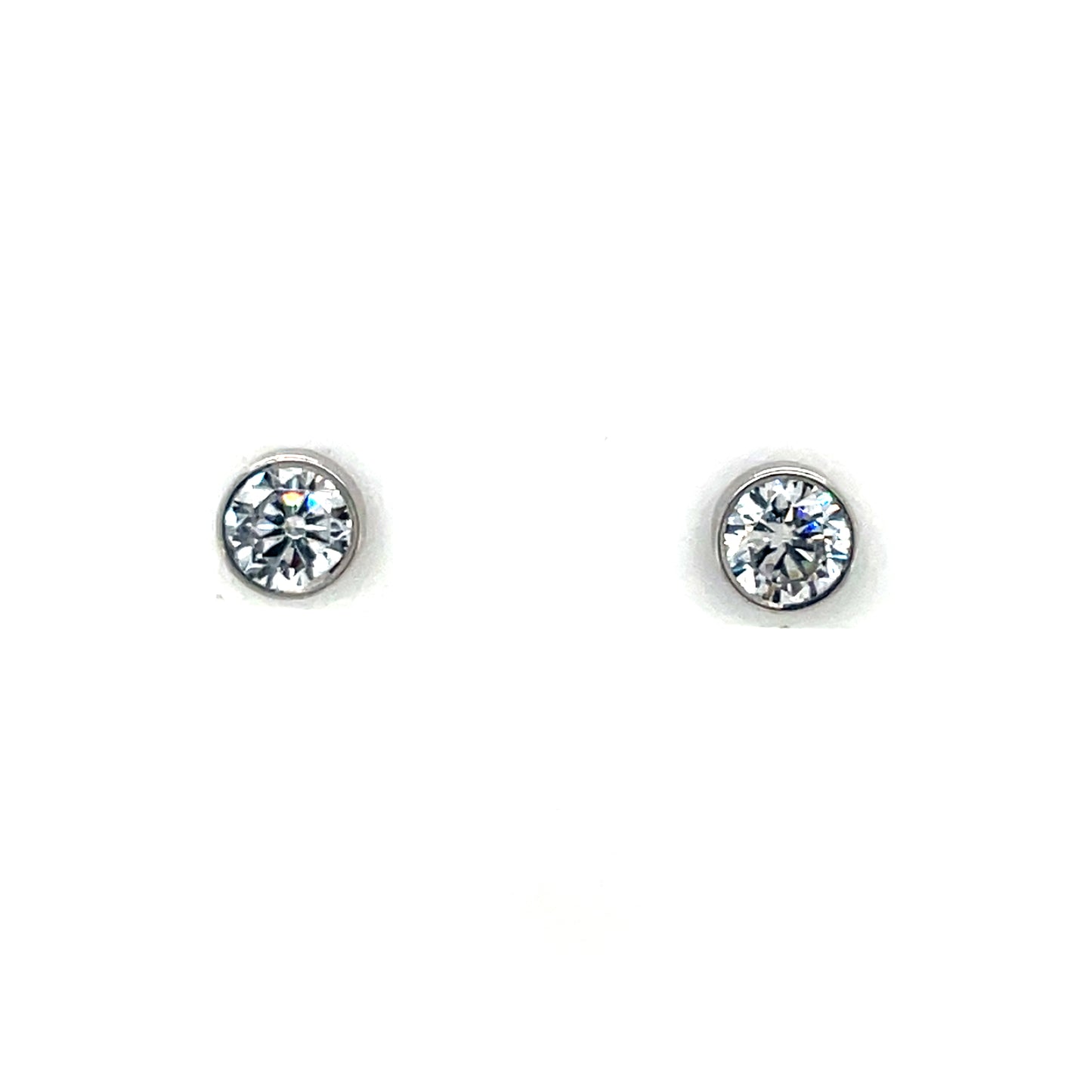 9ct White Gold 5mm Bezel CZ Stud  Earrings WEZ080