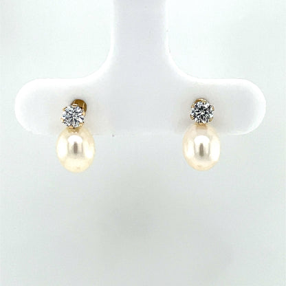 9ct Gold Pearl CZ Stud Earrings GEP373