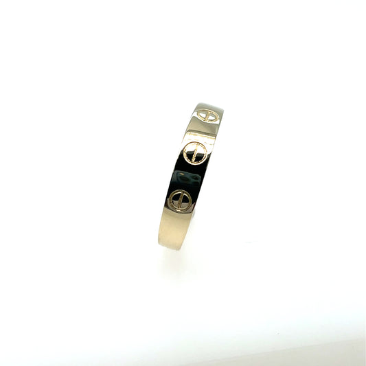 9ct Gold "Love" Ring GR457