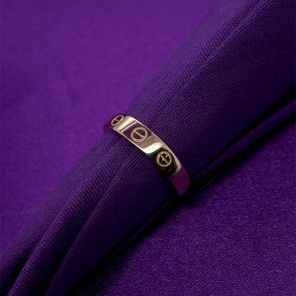 9ct Gold Band  Ring GR457