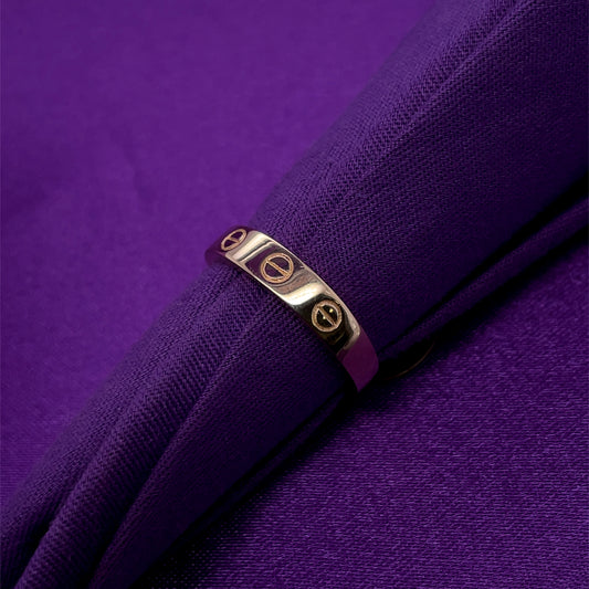 9ct Gold Band  Ring GR457