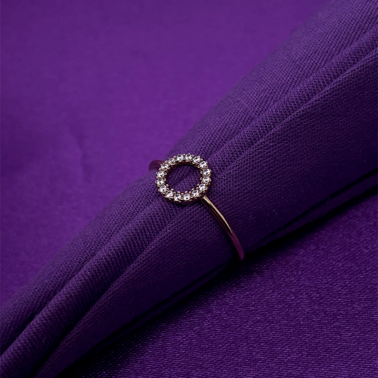 9ct Gold CZ Circle Ring GRZ265 D