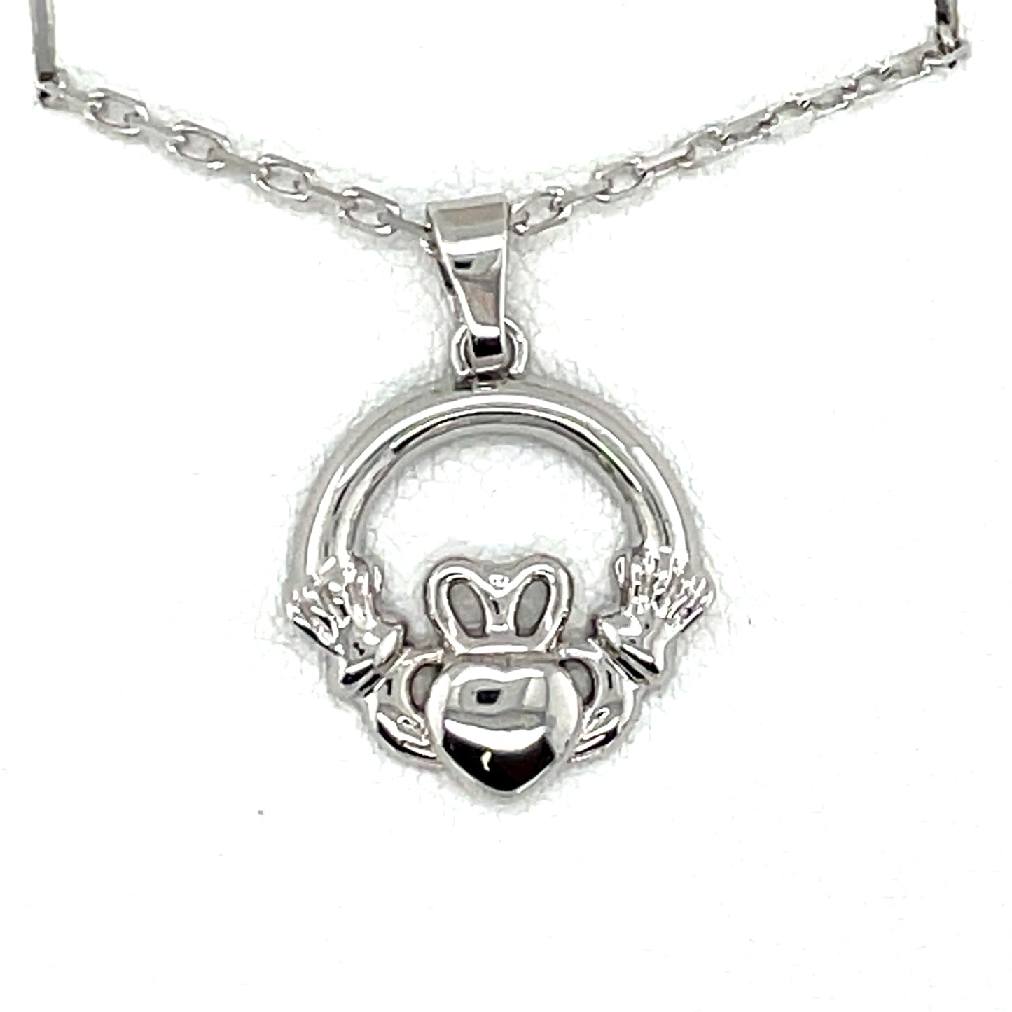 Sterling Silver 16mm Claddagh Pendant SP5016