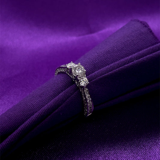 18ct White Gold  Diamond Trilogy 1.00ct Ring T31