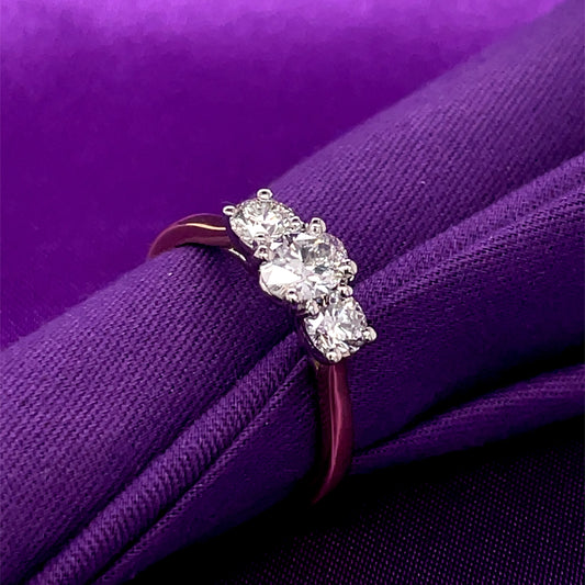 18ct Gold 0.89ct Natural Diamond Trilogy Ring T81