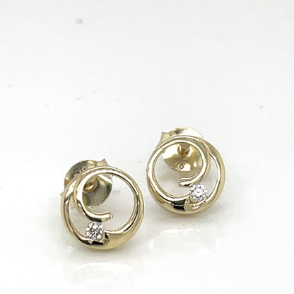 9ct Gold CZ Swirl Stud Earrings GEZ676