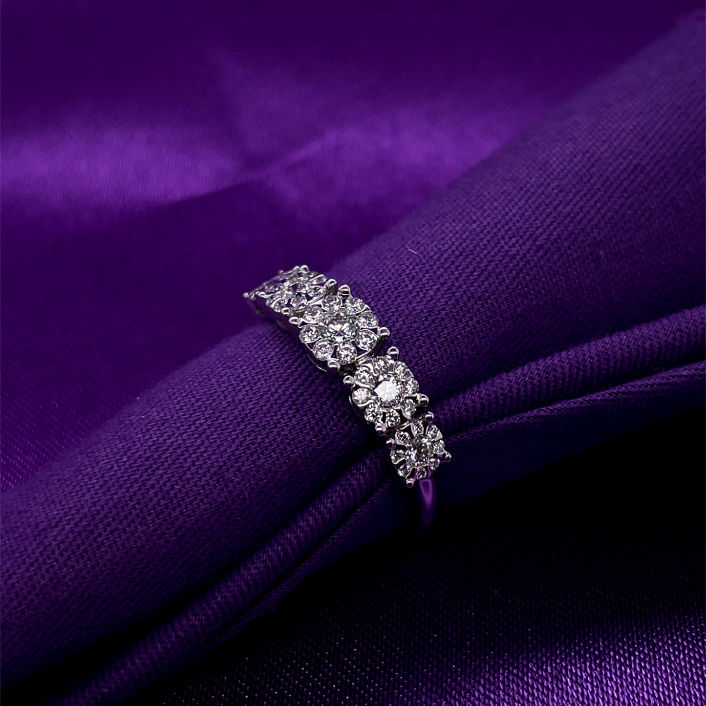 18ct White Gold Diamond 0.48ct Eternity Ring X110