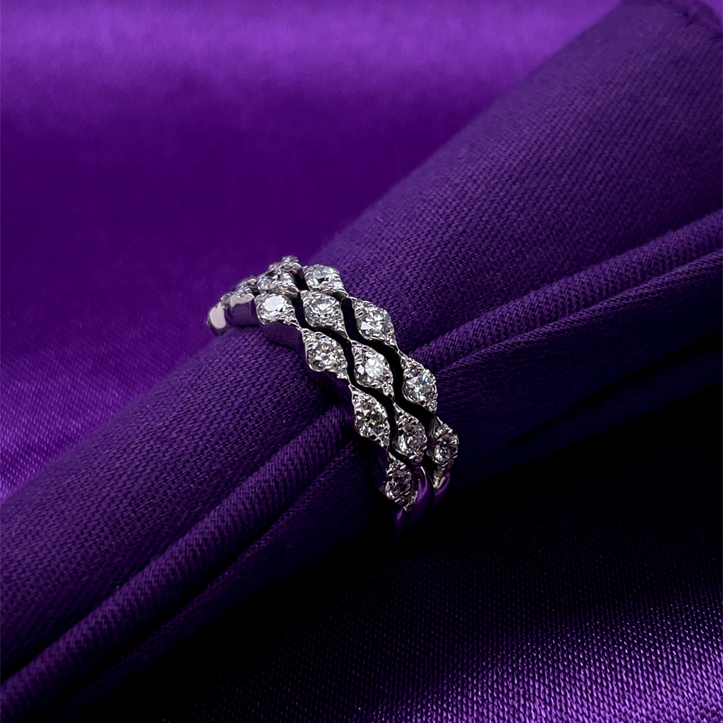 18ct White Gold Diamond Triple Row 0.75ct Vintage-set Ring X131