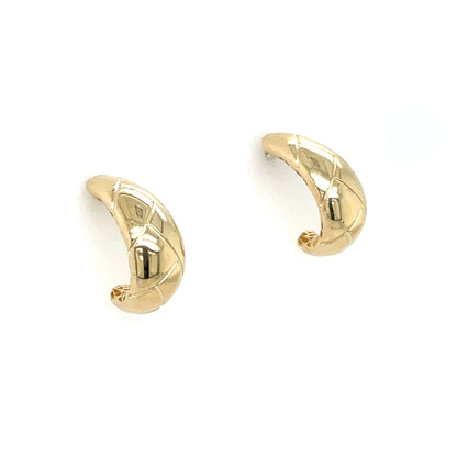 9ct Gold Tear Shape Stud Earrings GE987