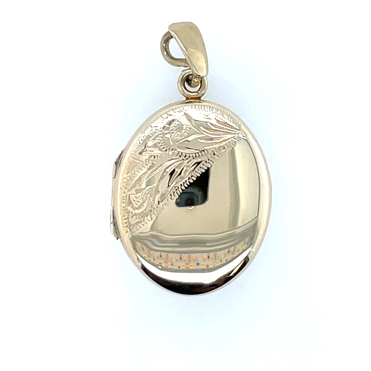 9ct Gold Oval Engraved Locket GL019
