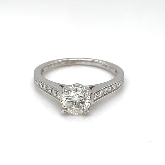 18ct White Gold Diamond 1.22ct Solitaire Ring Z016