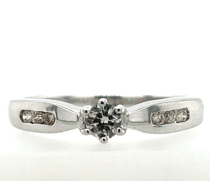 9ct White Gold Diamond 0.25ct Solitaire Ring Z028