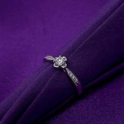 9ct White Gold Diamond Solitaire 0.22ct Engagement Ring Z110