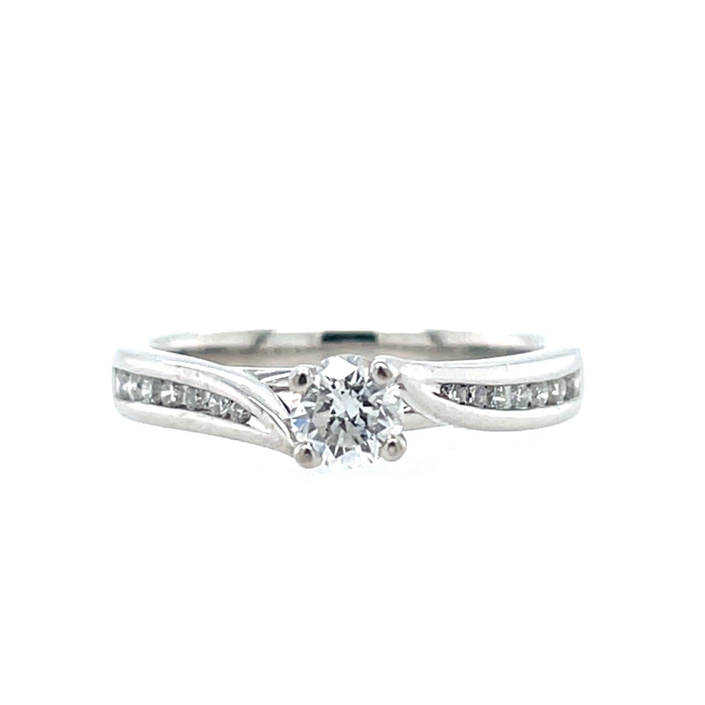 18ct White Gold  Diamond 0.58ct Classic Solitaire Channel-set Shoulders Ring Z090