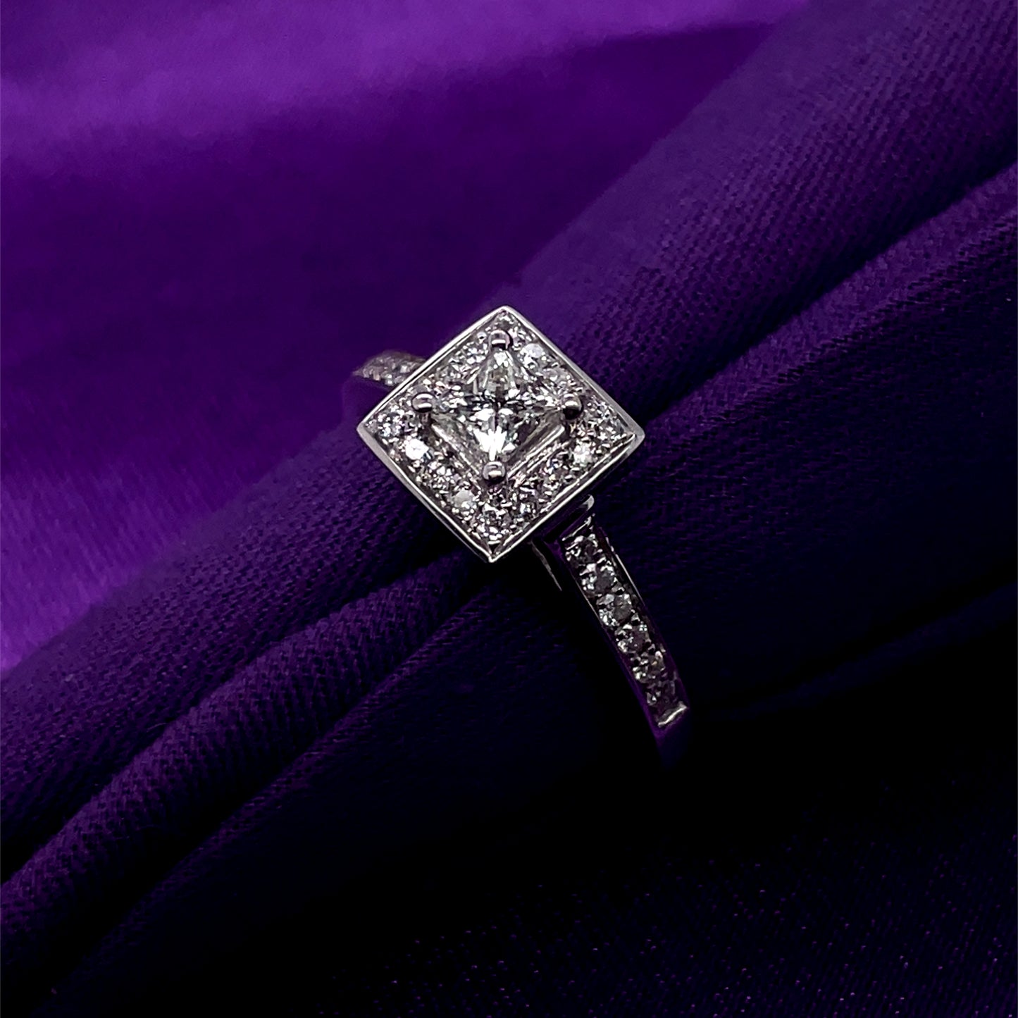18ct White Gold Diamond Princess Halo 0.60ct Ring Z103