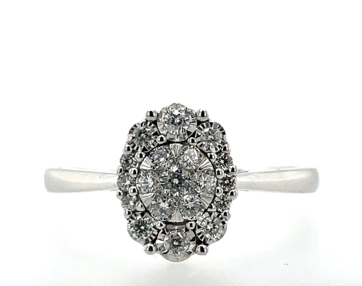 9ct White Gold Diamond Illusion Oval Halo Ring Z165