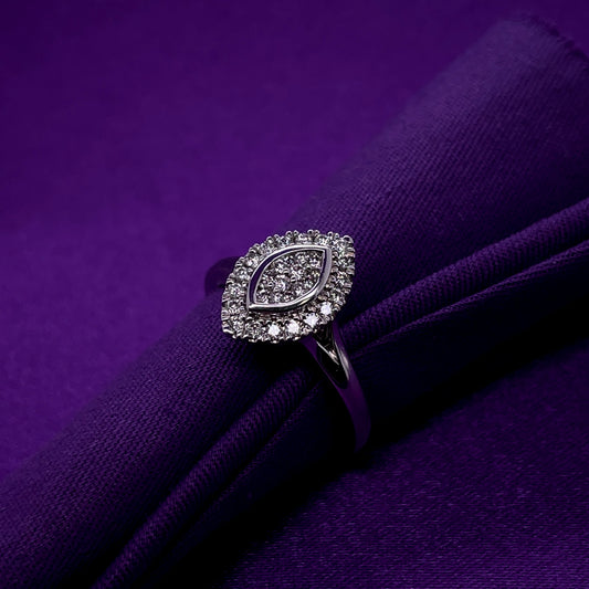 9ct White Gold 0.33ct Diamond Marquise Illusion Ring Z183