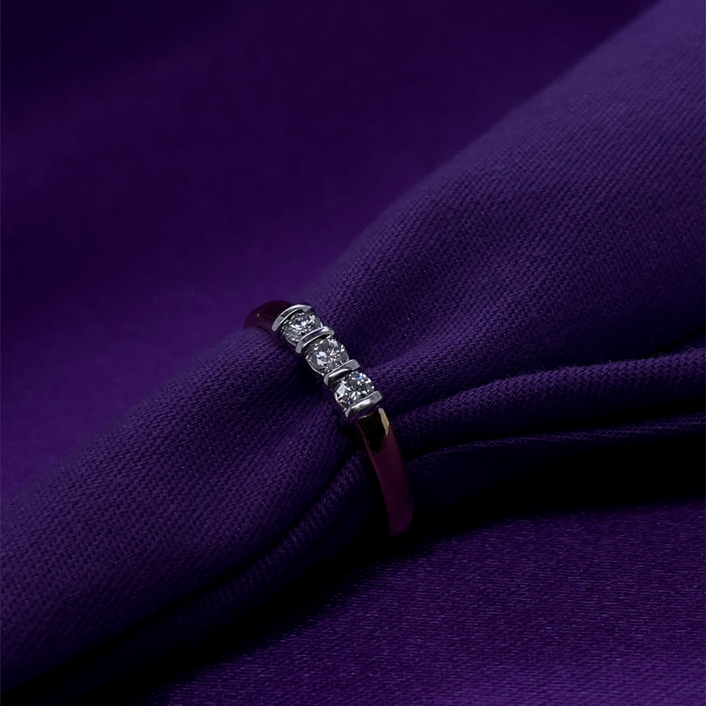 18ct Gold Diamond 0.21ct Trilogy Ring Z5/31