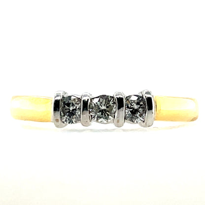 18ct Gold Diamond 0.21ct Trilogy Ring Z5/31