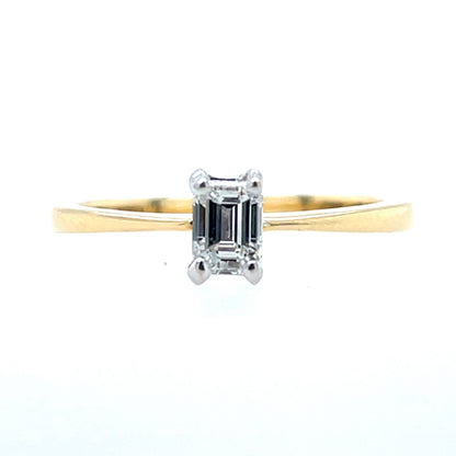18ct Gold Emerald-cut Diamond Classic Solitaire Ring Z6/21