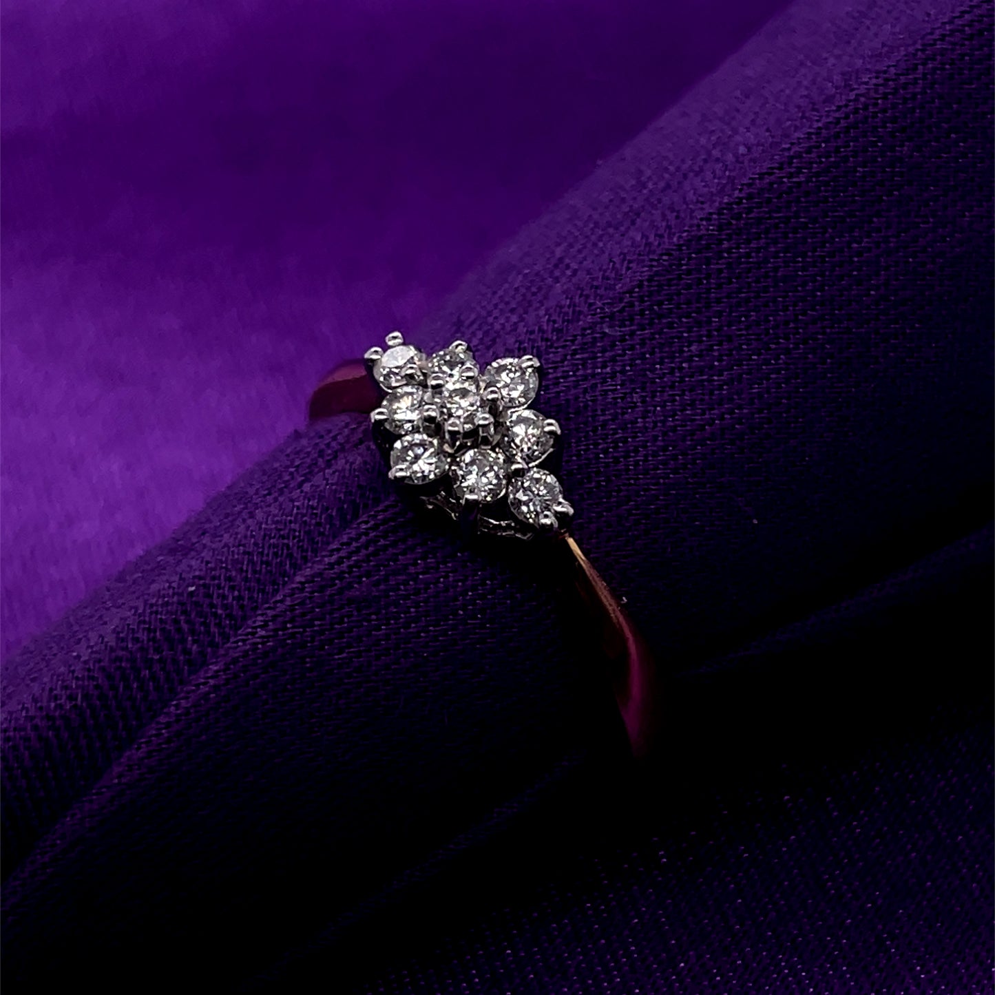 18ct Gold 0.33ct Diamond Boat Cluster Ring Z7/4