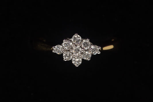 18ct Gold 0.33ct Diamond Boat Cluster Ring Z7/4