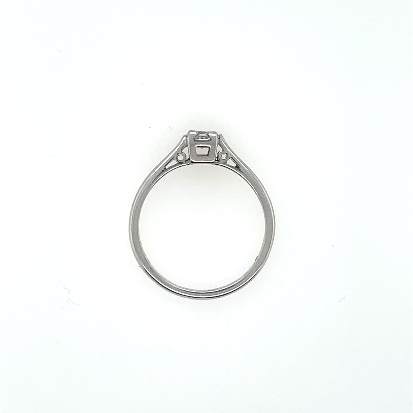 18ct White Gold Princess-Cut Diamond 0.20ct Solitaire Ring Z9/11