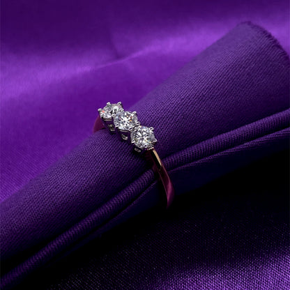 18ct Gold  Diamond Trilogy  0.95ct Ring Z9/17