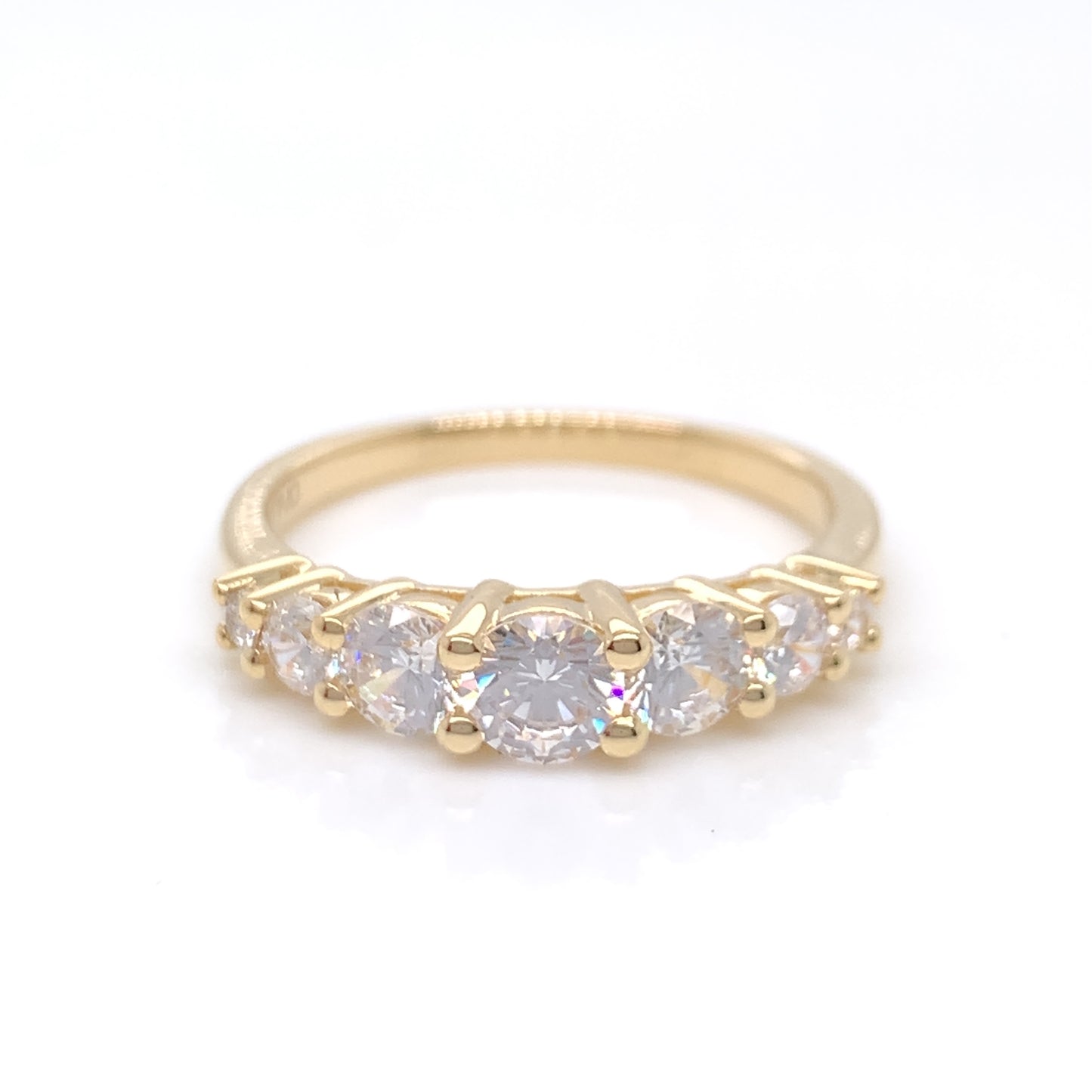 9ct Gold Graduated 7 CZ Ring GRA114