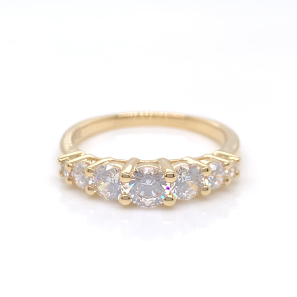 9ct Gold Graduated 7 CZ Ring