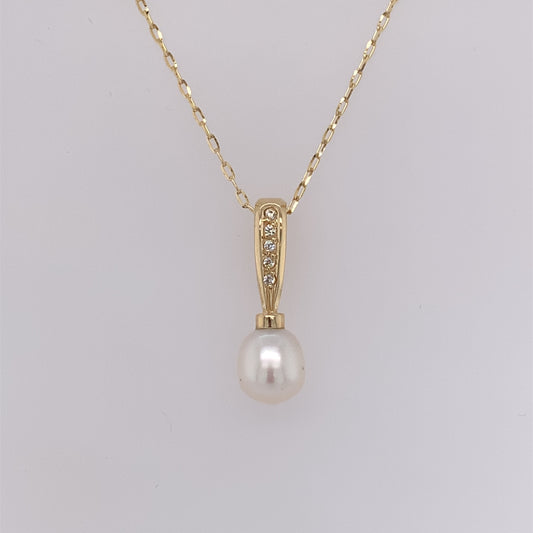 9ct Gold Pearl & CZ Drop Pendant GPX198