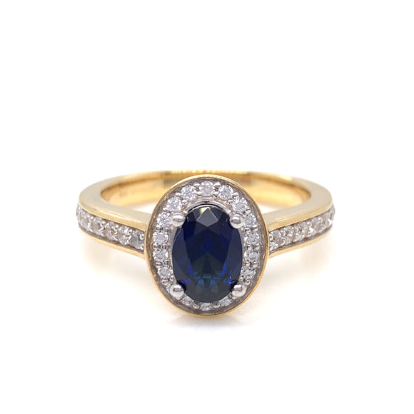 9ct Gold Syn Sapphire & CZ Oval Cluster Ring
