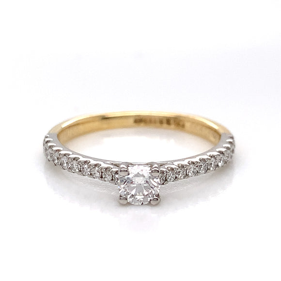 18ct Gold 0.25ct Diamond Solitaire Ring Castel Shoulders