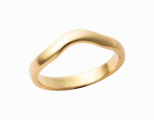 9ct Gold Shaped 2.7mm Wedding Band GW379