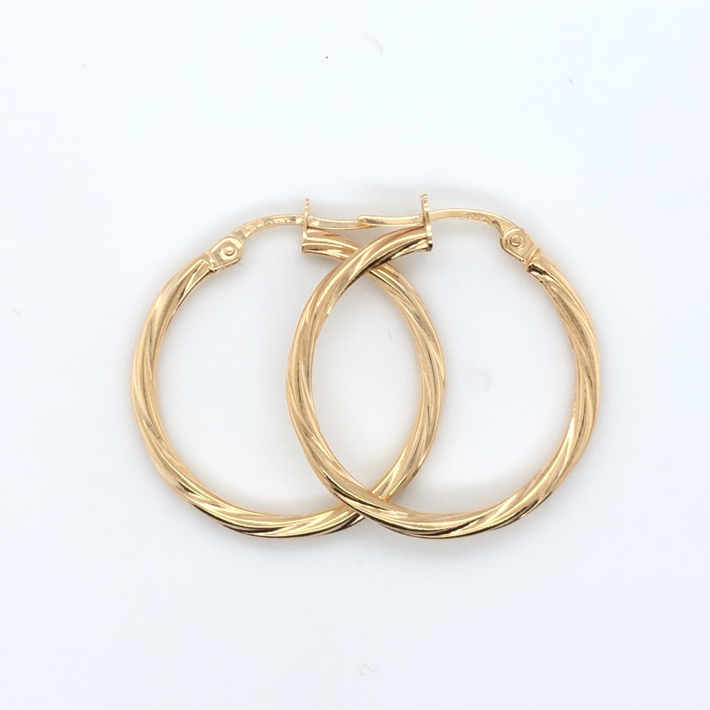 9ct Gold 20mm Twist Hoop Earrings GE2047/20