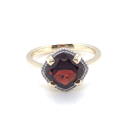 9ct Gold Garnet Sweetie Ring GRZ205