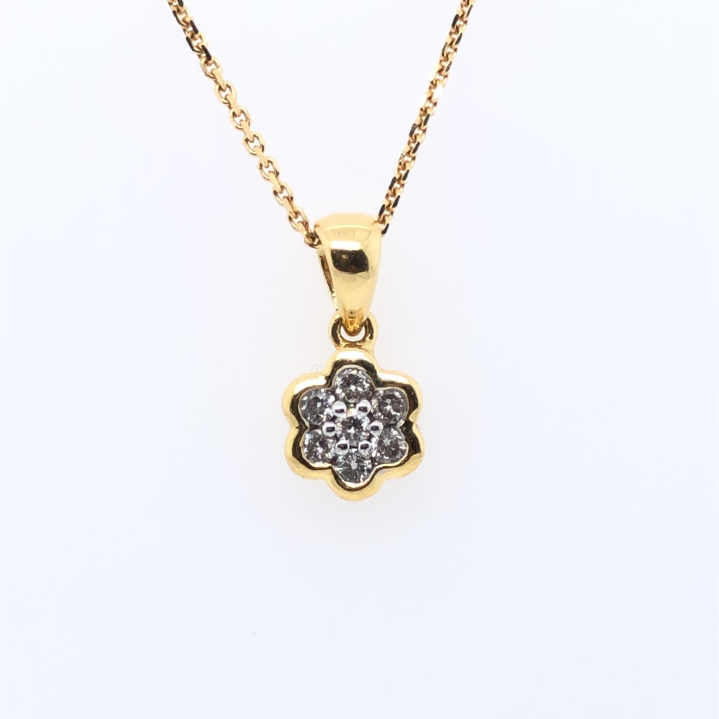 18ct Gold Diamond Flower Cluster Pendant