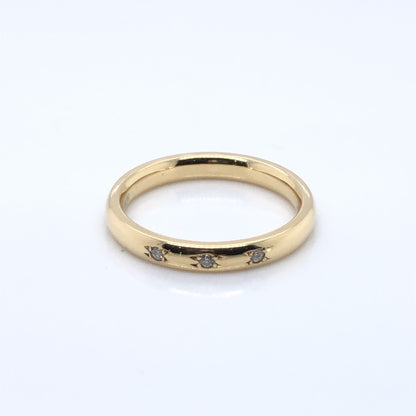 18ct Gold Three Diamond 3mm Wedding Band