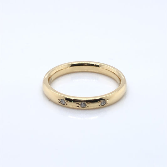 18ct Gold Three Diamond 3mm Wedding Band