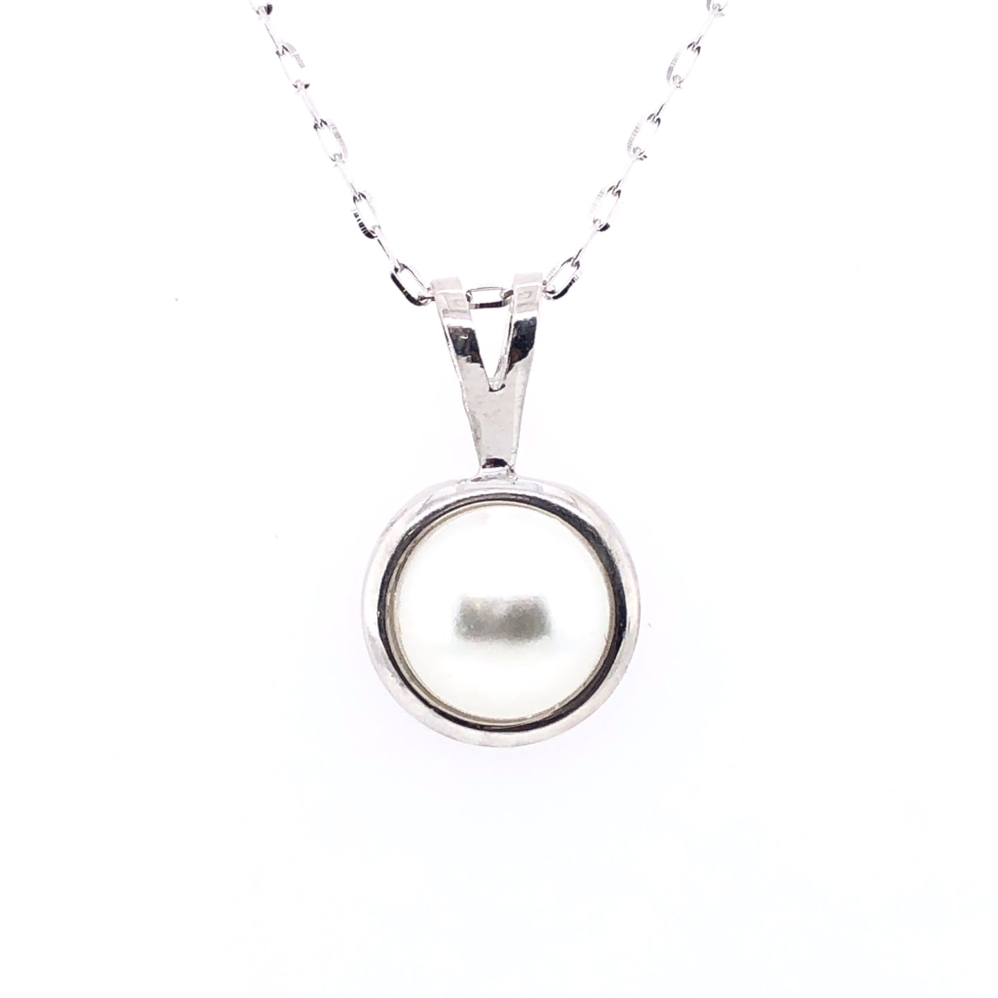 9ct White Gold Classic Pearl Pendant