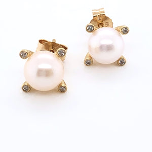 9ct Gold Pearl & CZ Stud Earrings
