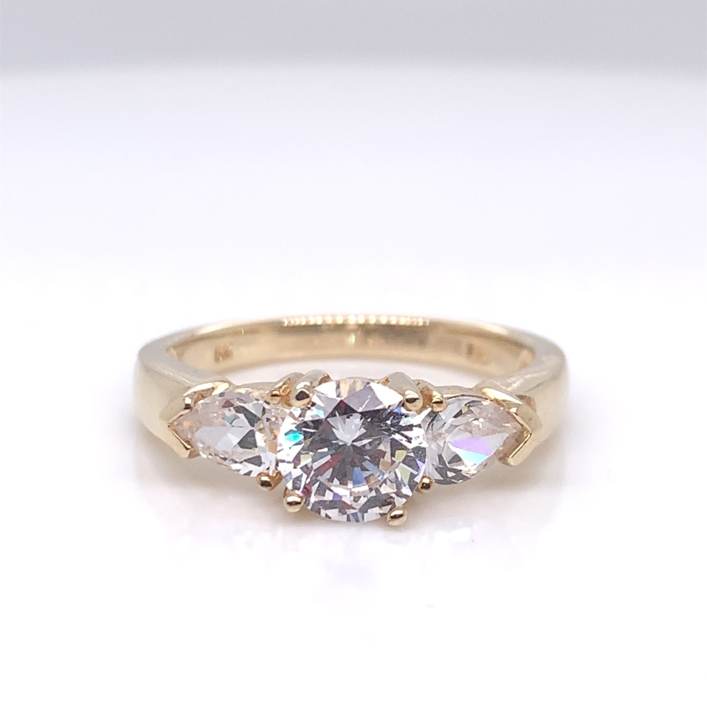 9ct Gold CZ Pear Trilogy Ring GRZ008