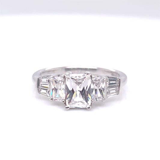 9ct White Gold CZ  Ring WRZ078