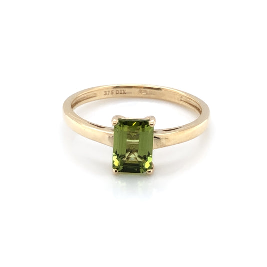 9ct Gold Peridot Rectangular  Ring