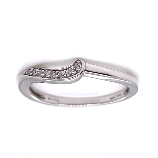 9ct White Gold Diamond Shaped Wedding Band