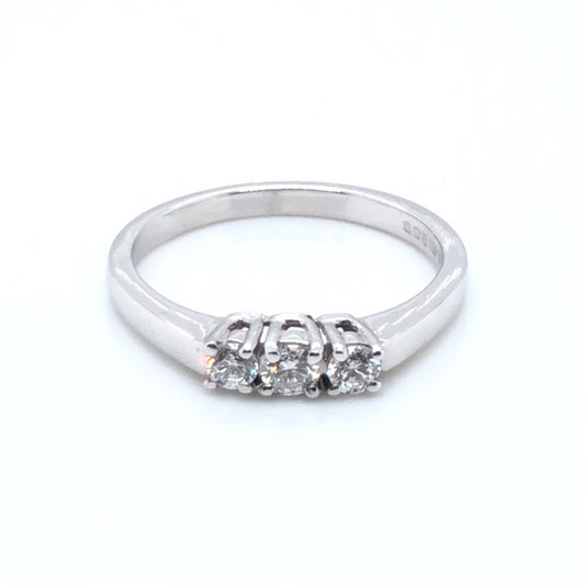 18ct White Gold Diamond 0.27ct Trilogy Ring