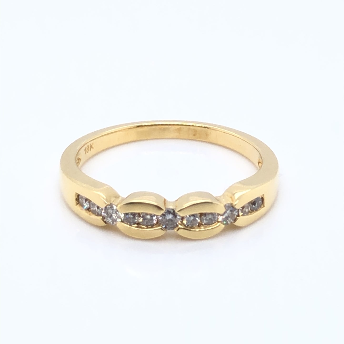 18ct Gold Diamond 0.27ct Scalloped Eternity Ring X05