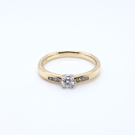 9ct Gold Diamond Solitaire Ring Channel-set Shoulders Z030